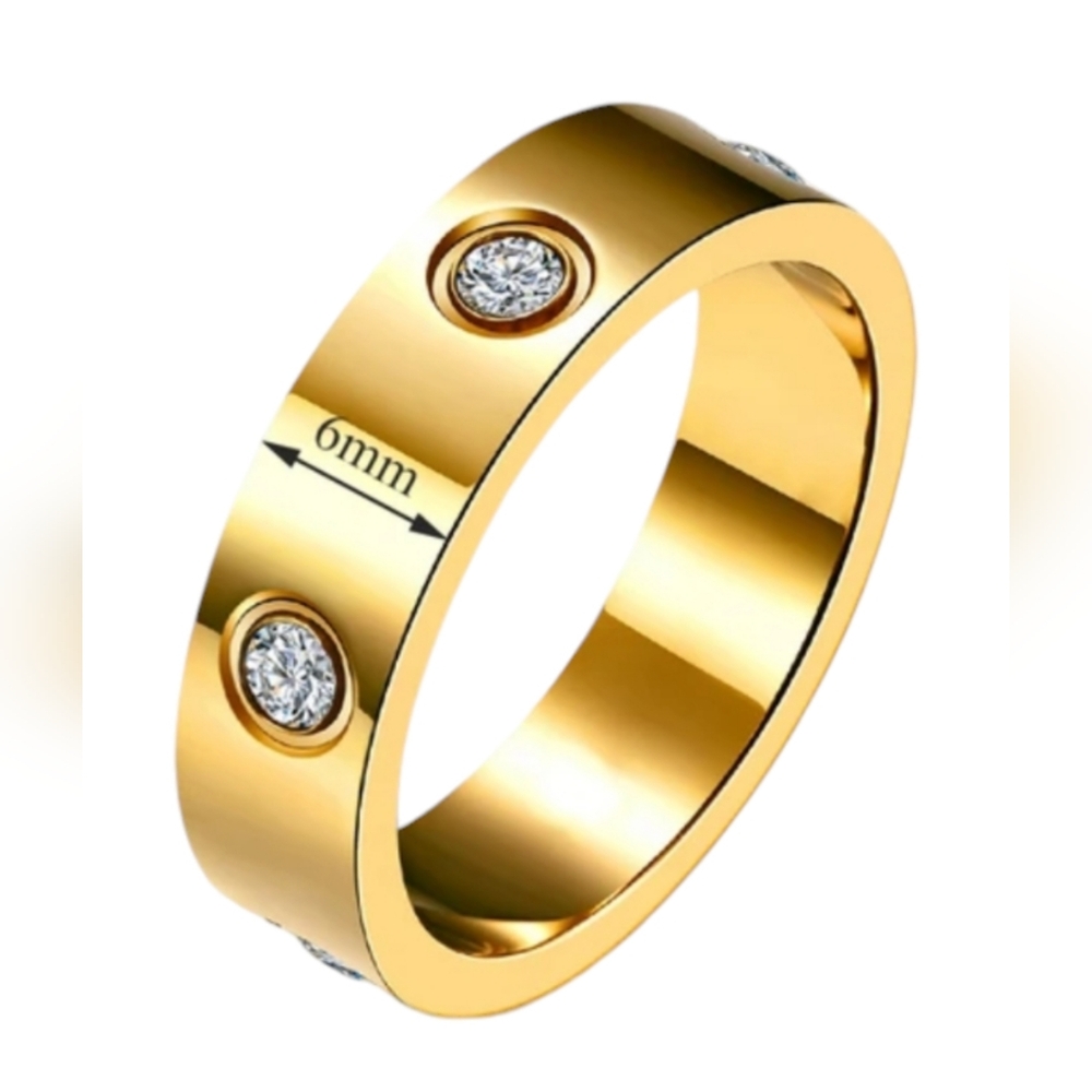 Stainless steel, gold plated cz stones 6mm ring size 7 NEW